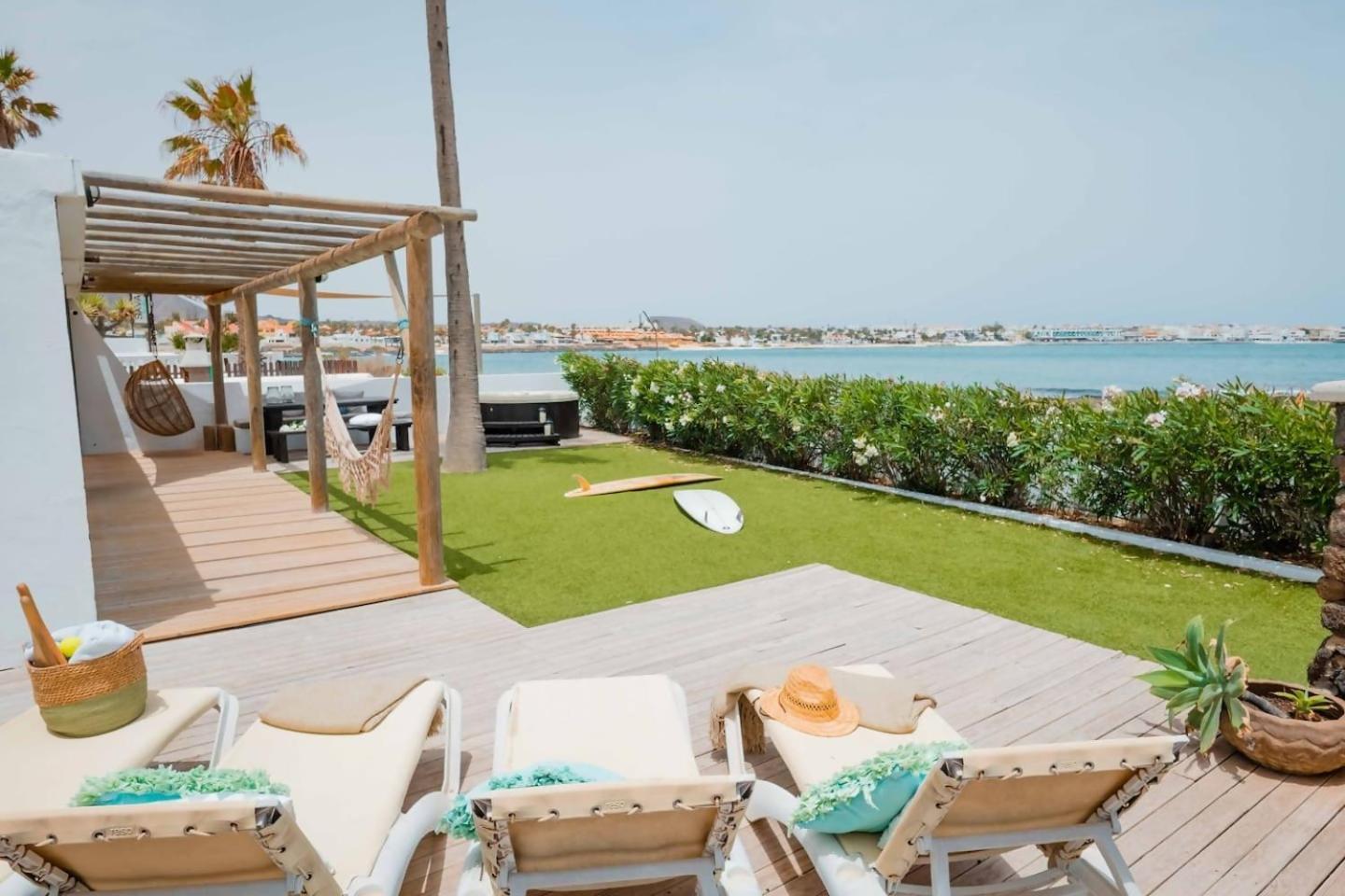 Villa Maluhia Frente Al Mar Y Jacuzzi Corralejo Exterior photo
